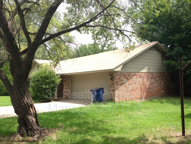 Building Photo - 66 Haven Cir