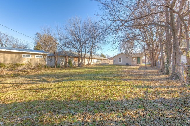 Building Photo - 1170 N Birmingham Ave