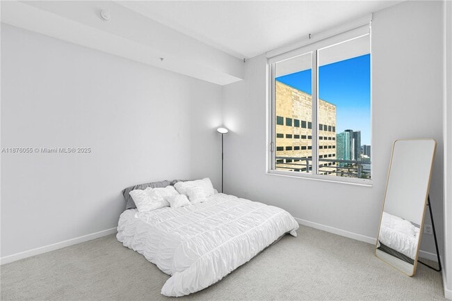 Building Photo - 325 S Biscayne Blvd