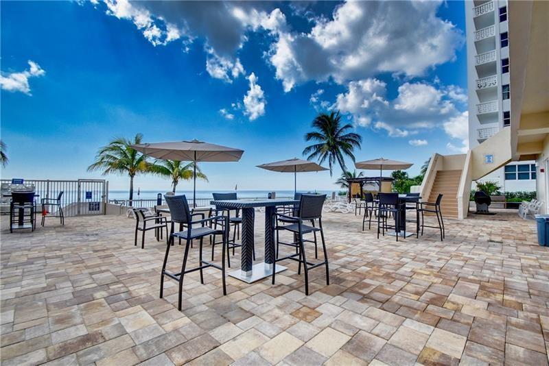 Building Photo - 4020 Galt Ocean Dr