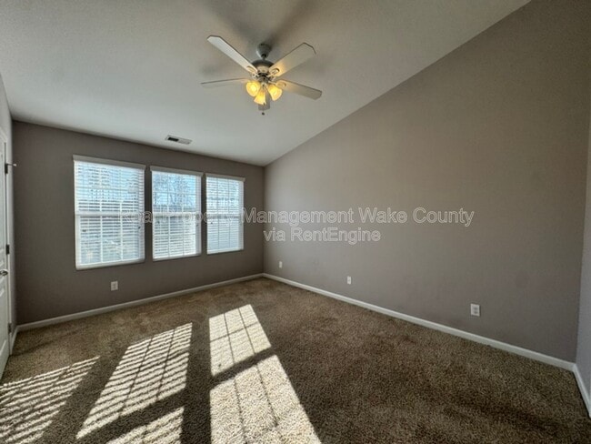 Building Photo - 826 Cupola Dr