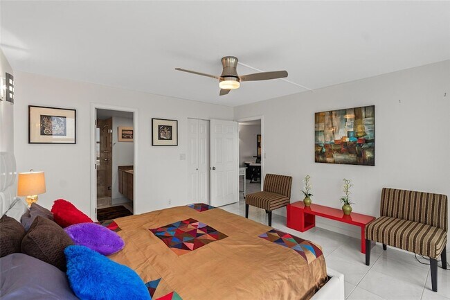 Building Photo - 2841 N Ocean Blvd