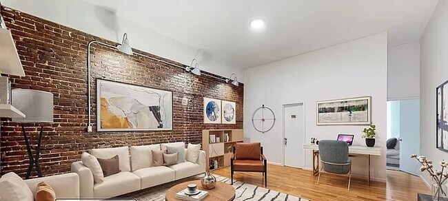 Building Photo - 812 Broadway