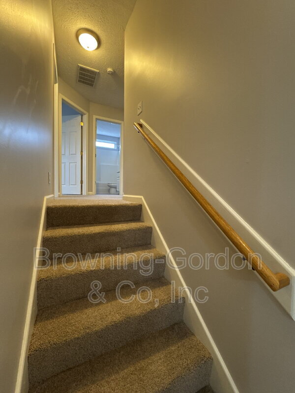 Building Photo - 2757 Welshcrest Dr