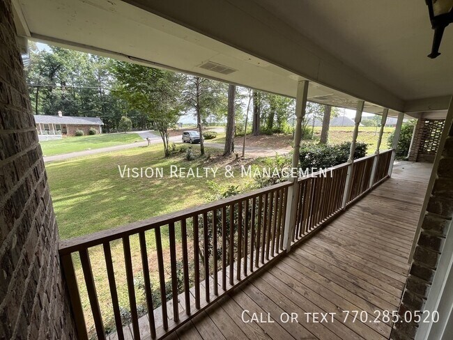 Building Photo - 55 S Greenwood Dr