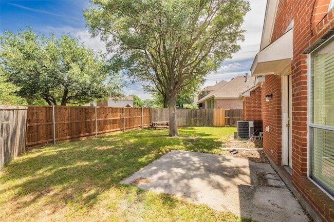 Building Photo - 8300 Rayburn Ln