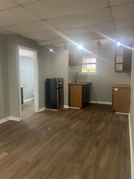 Building Photo - 1675 Oak Ridge Way NW