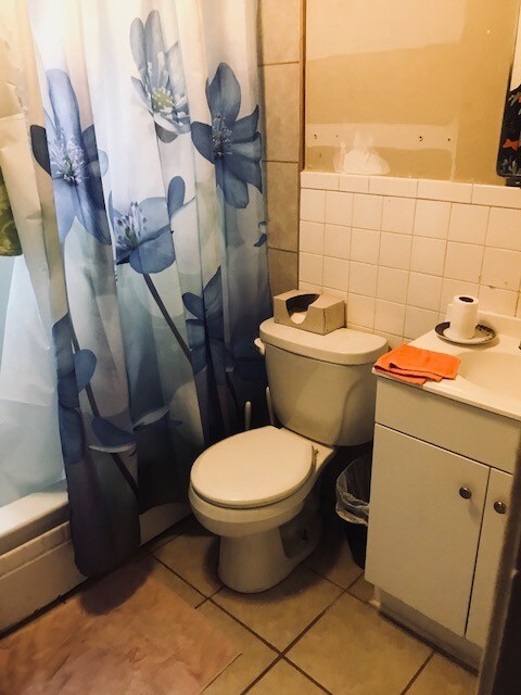 Building Photo - 1032 Curran St NW