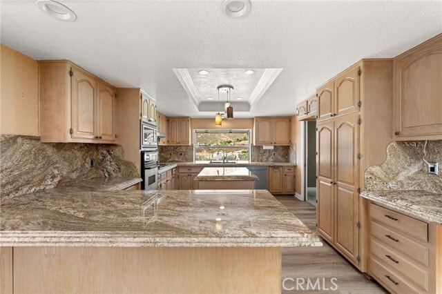 Building Photo - 36608 Oak Ridge Dr