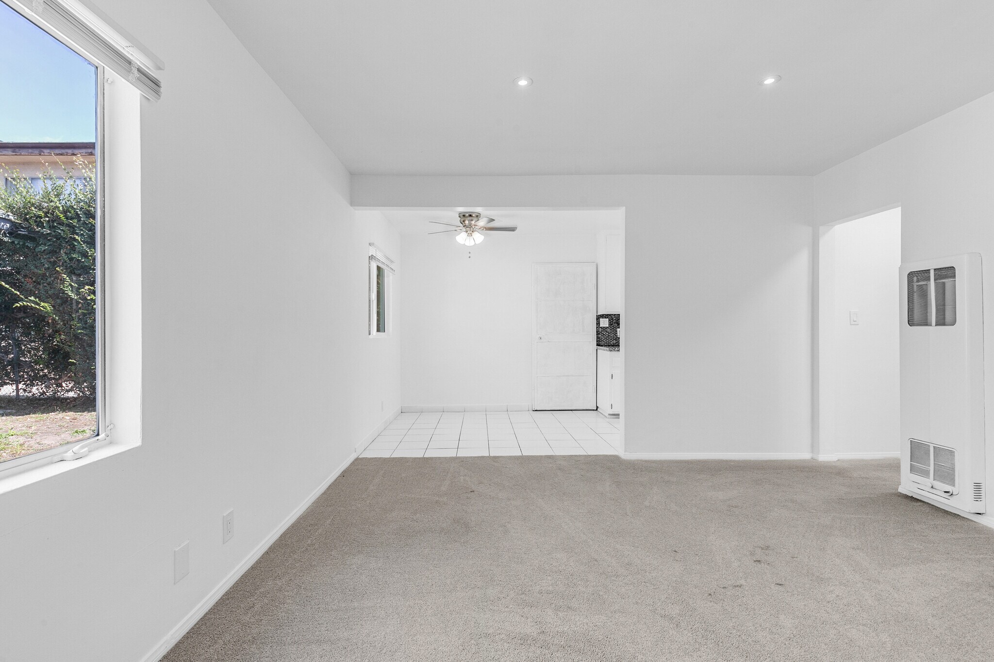 Building Photo - 536 Hyde Park Pl