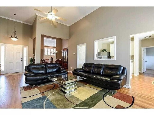 Building Photo - 2479 Sandstone Pl NE