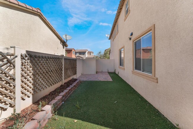 Building Photo - Gated Community  Home