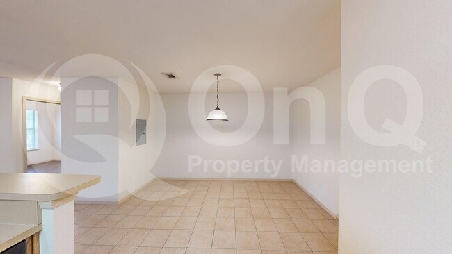 Building Photo - 2335 N Elm St