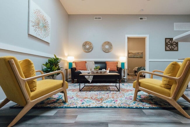 Building Photo - 117 Spring St