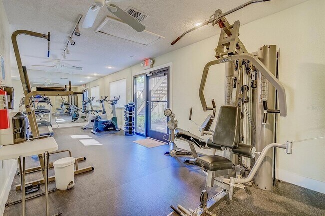 Building Photo - 10195 Sailwinds Blvd N