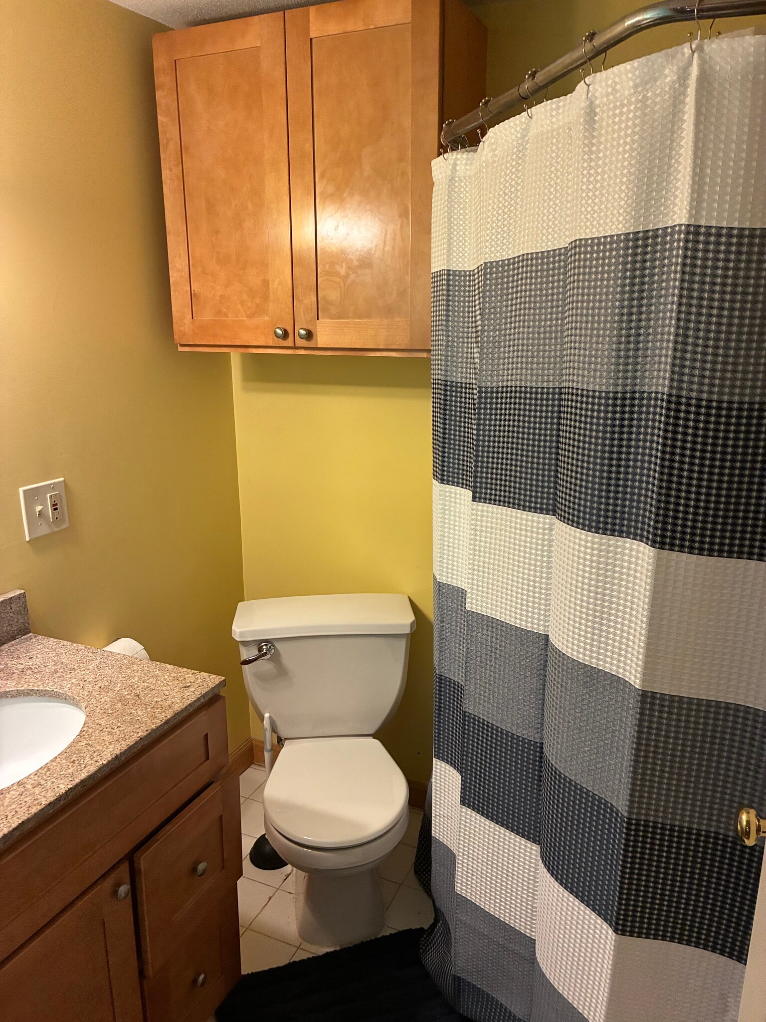 Bathroom - 11 Summit Rd
