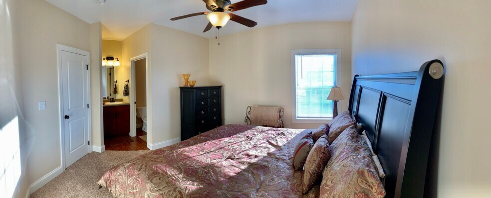 Building Photo - 207 Treyson Ln