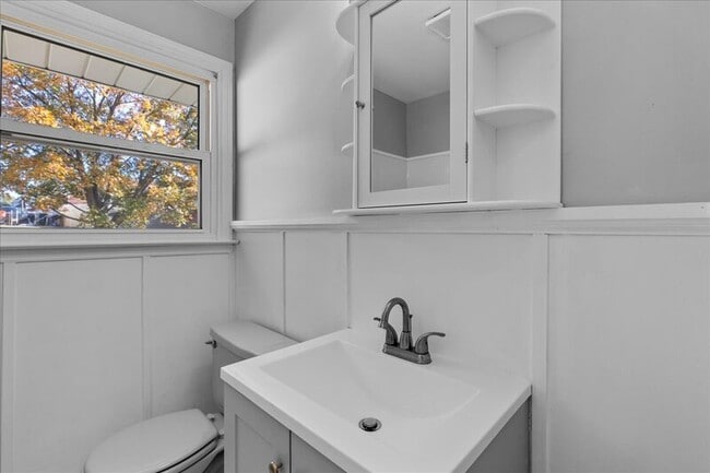 Building Photo - 128 E Military Dr