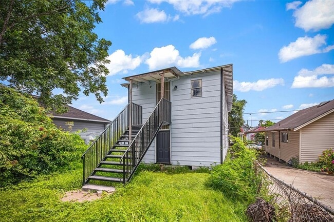 Building Photo - 7032 Avenue P