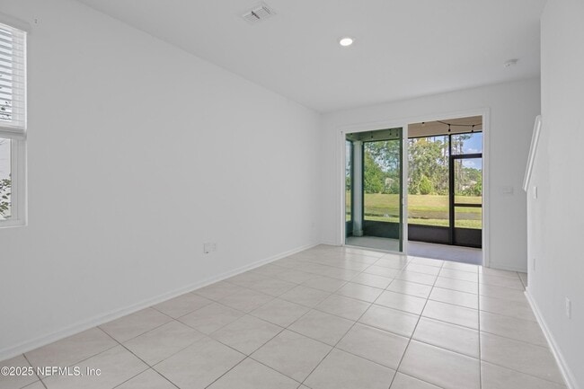 Building Photo - 40 Crisanto Rd