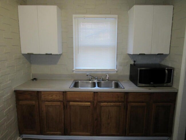 Building Photo - 5447 College Avenue