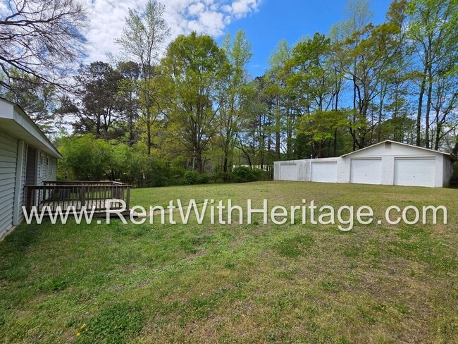 Building Photo - Awesome 3 bd/ 1.5 Bath Brick Front Ranch / No Steps / Totally Renovated / Great Location