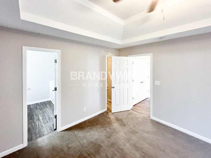 Building Photo - 4599 White Rd