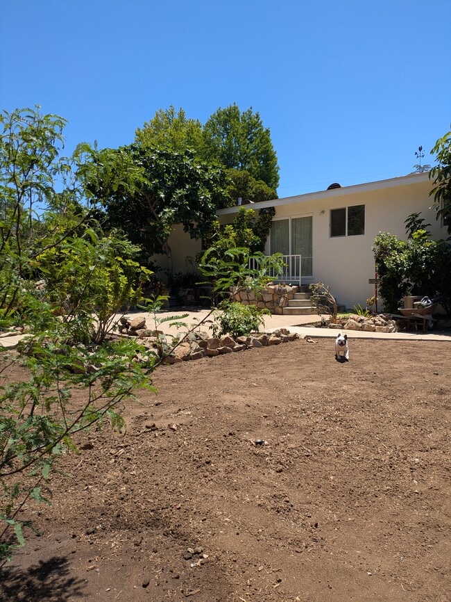 Building Photo - 938 Tiger Tail Rd