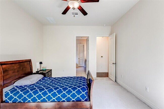 Building Photo - 15517 Bended Knee Dr