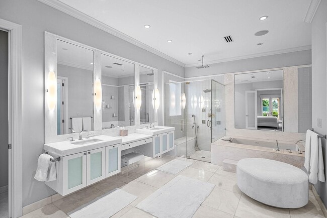 Building Photo - 1620 Lands End Rd