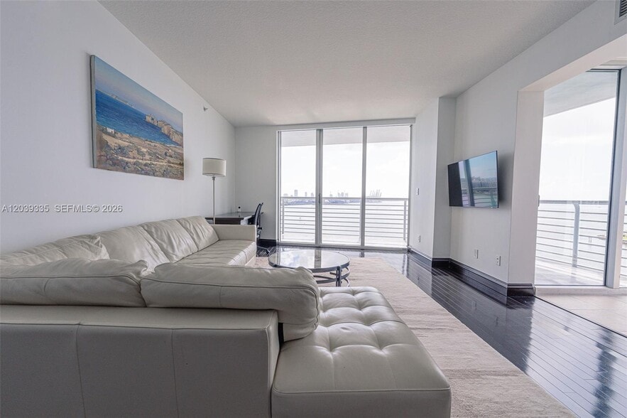 Building Photo - 335 S Biscayne Blvd