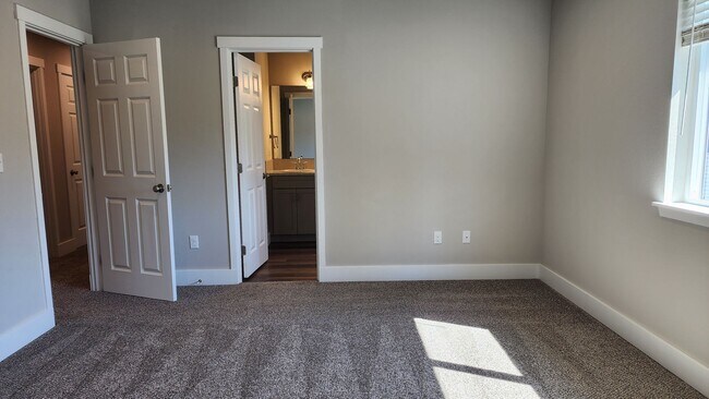 Building Photo - Yelm Creek Estates, New Construction 4 Bed...