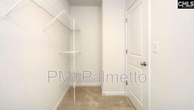 Building Photo - 2050 Elmridge Rd