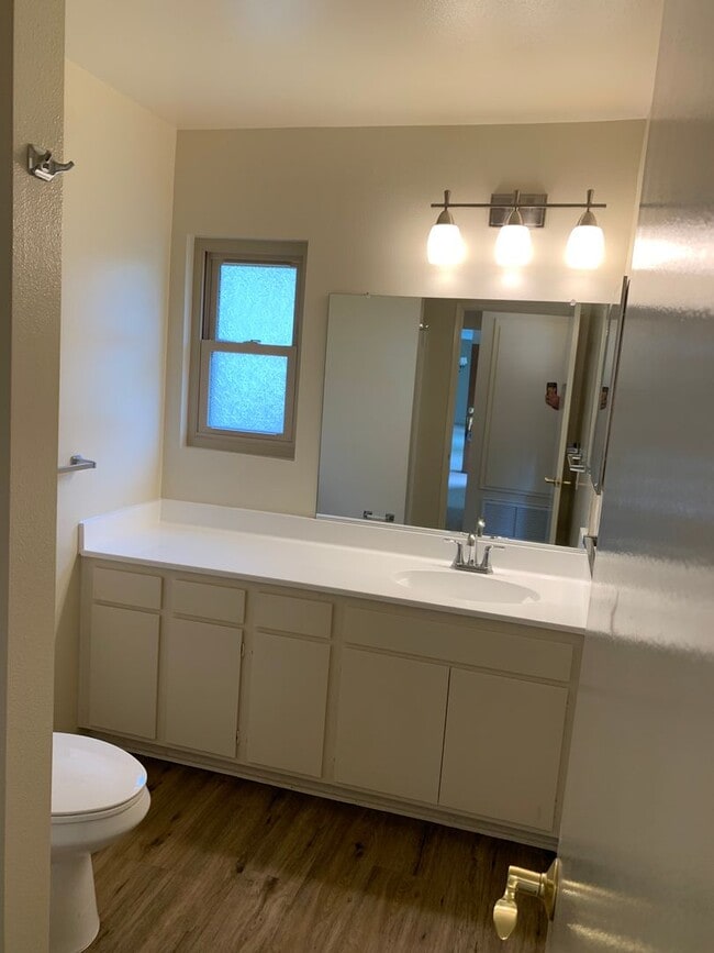 Building Photo - An El Dorado Model on the Golf Course