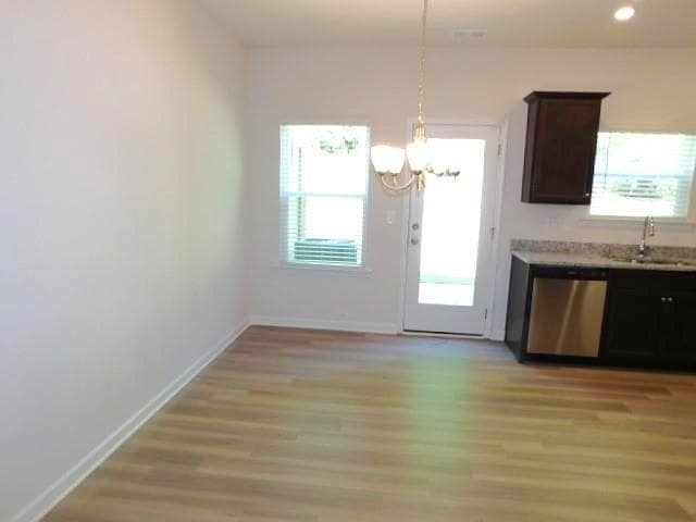 Building Photo - 143 Sawgrass Dr