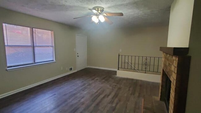Building Photo - 1170 Kings Mill Run N