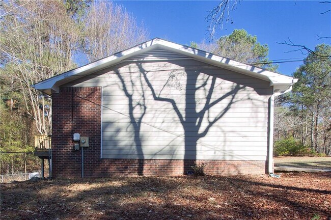 Building Photo - 2420 Green Rd