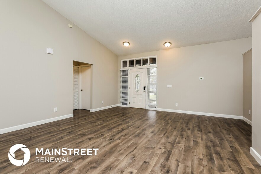 Building Photo - 616 Charing Cross Ct