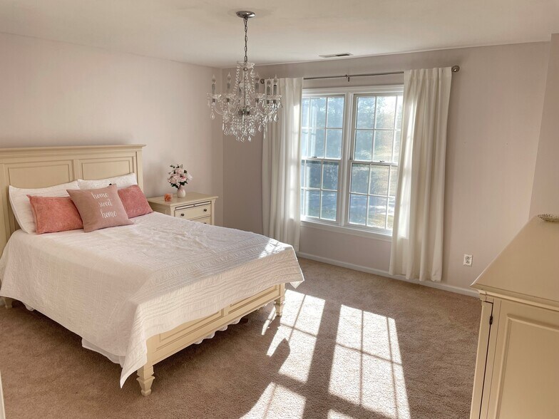 Bedroom 2 - 5 Jenny Rdg