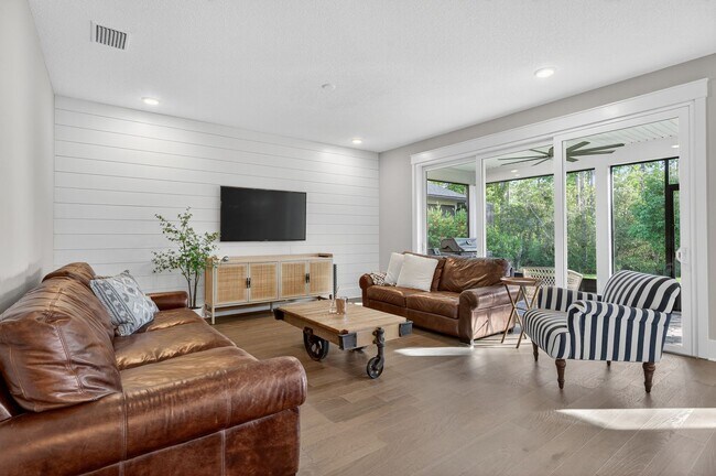 Building Photo - Nocatee Lifestyle