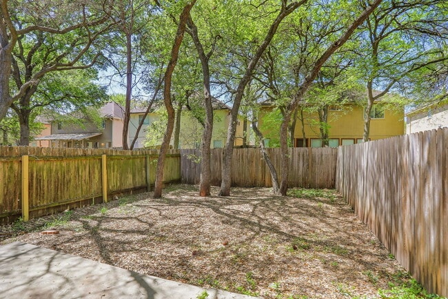 Building Photo - 9614 Nightjar Dr