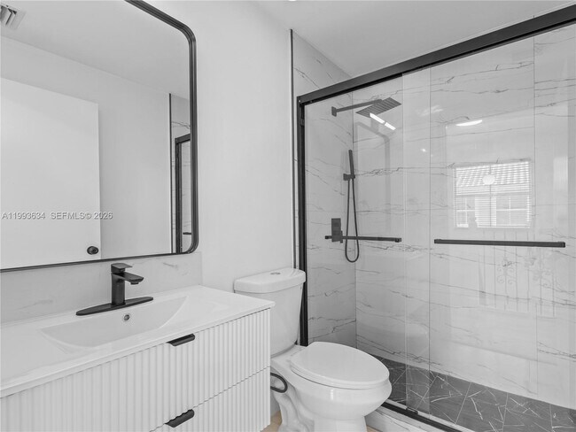 Building Photo - 6201 NW 114th Pl