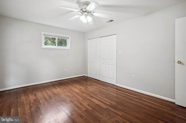 Building Photo - 8501 Canterbury Dr