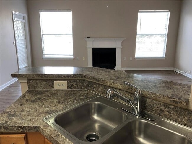 Building Photo - 10526 Villa View Cir