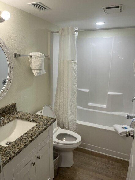 Building Photo - 7785 Estero Blvd