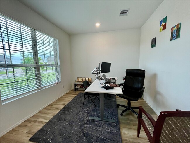Building Photo - 31603 Rosebud Vly Ln