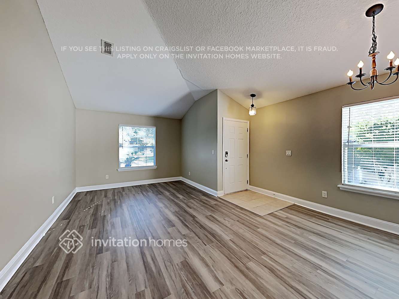 Building Photo - 1458 Canopy Oaks Dr