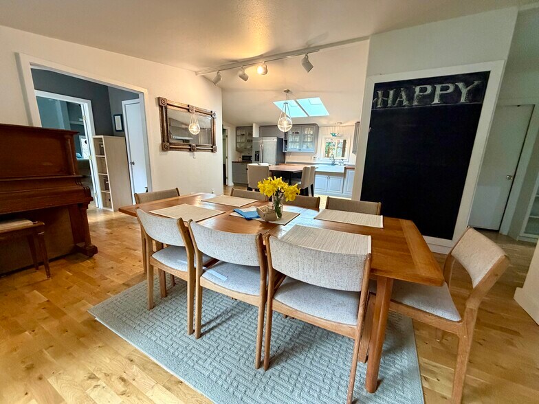 Dining Area - 126 Charlie Ln