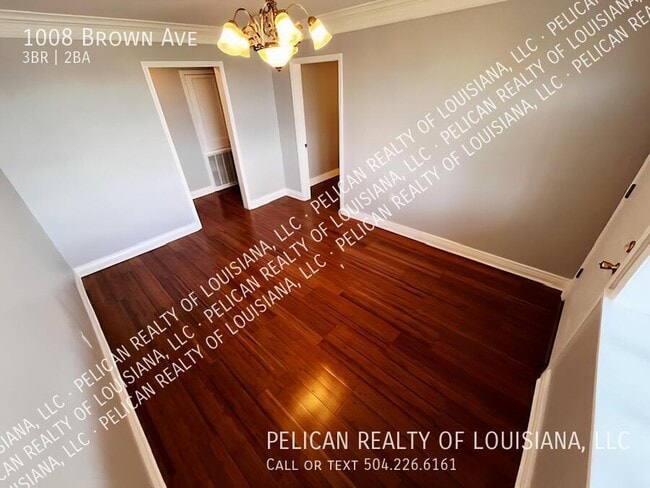 Building Photo - 1008 Brown Ave