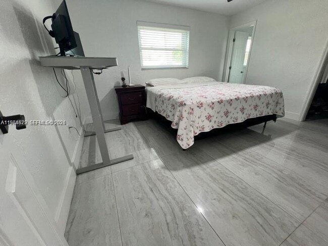 Building Photo - 9371 NW 21st Manor